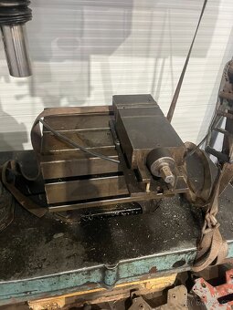 Radiální vrtacka VO 32 - 5