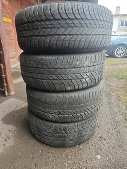 Prodám sadu disků Peugeot 6,5Jx16H ET31 + pneu 205/55/R16 - 5