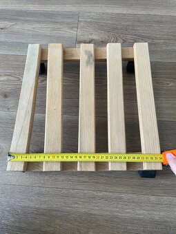 Pojízdný dřevěný podstavec pod květináč - 5