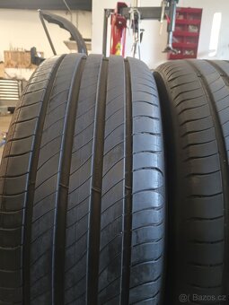 2xletní pneu 225/55/18. Michelin. - 5