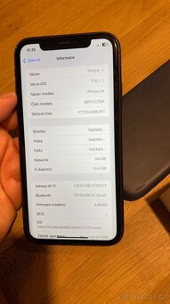 Prodám černý iPhone XR 64GB - 5