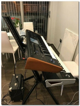 Korg pa4x + Korg Kronos 2 klávesový syntezátor v dvojitém ba - 5