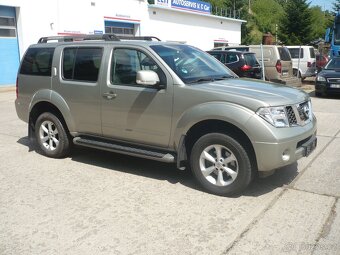 Nissan  Pathfinder  2.5 dCi - 5