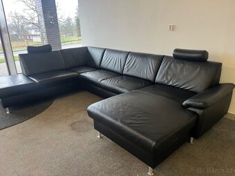 Černý kožený gauč - 5