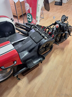 Silniční závodní sidecar - 5