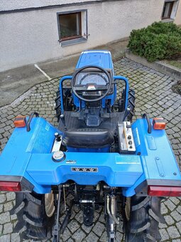 ISEKI  Landleader 215 - 5