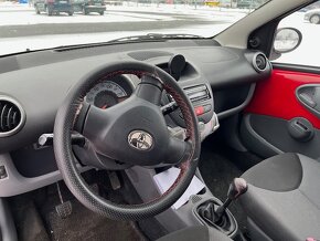 Toyota Aygo, Servisováno, nové zimní pneu - 5