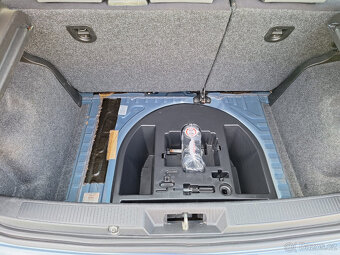 Fiat Grande Punto 1.4 benzín 57kW,95000km - 5