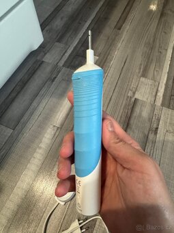 Elektricky kartacek Oral B - 5