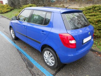 Škoda Fabiai 1.4 16V 63 kw moc hezká garážovaná. - 5