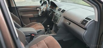 Volkswagen Touran 1T3 2.0TDI Highline - 5