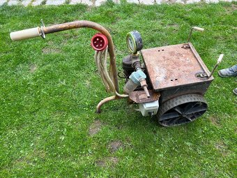 Dojící zařízení, dojička - 5