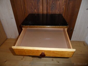 Skříň, noční stolek - 5