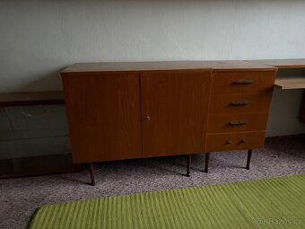 Retro sektorový nábytek - 5