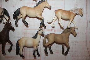 Figurky koní Schleich IV - 5