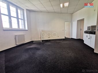 Pronájem kancelářského prostoru, 130 m², Třinec, ul. 1. máje - 5