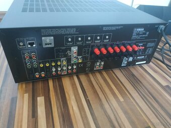 Predám 7.2 čierny AV receiver Yamaha RX-V 673 - 5