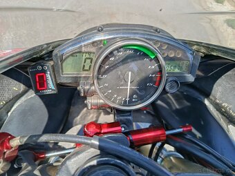 Yamaha R1 2004 RN12 okruhovka - 5