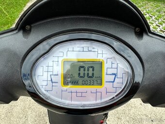 Elektroskútr Racceway E-Moped 70 km/h Nejlepší tuning 5,2kW - 5