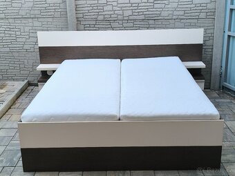 Prodám velkou manželskou postel + Matrace 160cm x 200cm - 5