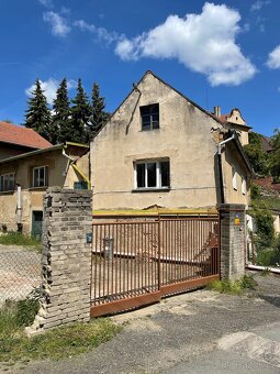 Velký rodinný / malý činžovní dům Únětice - 5