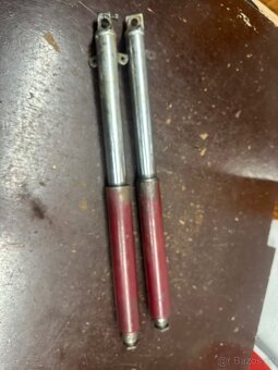 Predám prední tlumiče s krytmi JAWA 250 350 panelka ROVNÉ - 5