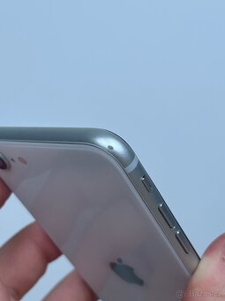 iPhone SE 2020 128 GB - 5