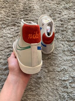 Nike Blazer Mid 77 SE First Use Light Bone - 5