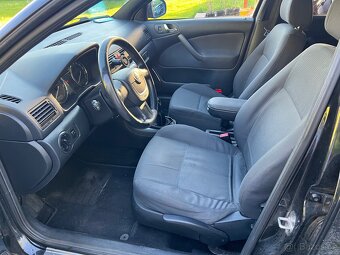 Škoda Octavia 1.9 TDI 74kW RS PAKET - 5