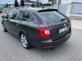 Škoda Superb 2 3.6 V6 4x4 combi TOP - 5