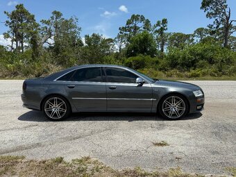 AUDI S8 5.2 V10 2008 - 5