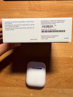 Apple AirPods - 5
