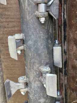 Stranový mulčovač KUHN TBES 242 - 5