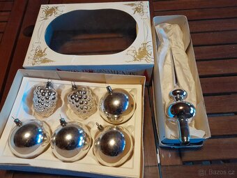 VÁNOČNÍ SKLENĚNÉ STŘÍBRNÉ RETRO OZDOBY SE ŠPICÍ - 5