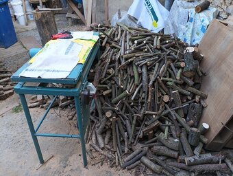 hledám staré palety a střešní latě na otop - 5