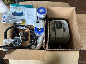 Vířivka, jacuzzi Bestway Cancun 60003 Lay-Z-Spa pro 2 - 4 os - 5