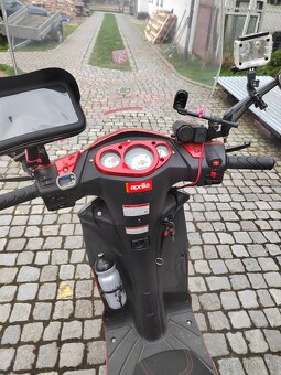 Prodám zánovní skůtr Trevis 125 R.V 2019 Pozustalost - 5