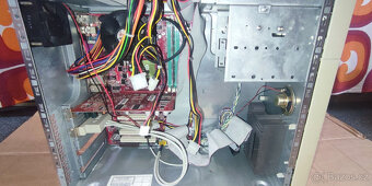 Prodám starší stolní PC - 5