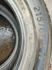 Prodám 2ks zimních pneu Michelin 215/65/17 - 5