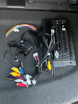 Autorádio z Číny - podpora apple CarPlay i Android auto - 5