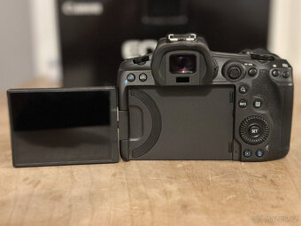 Tělo Canon EOS R5 téměř jako nové, v originální krabici - 5