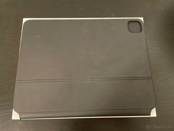 Apple iPad Air s příslušenstvím - 5