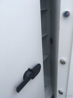 Prodám profi bankovní trezor pro opravdu náročné ( na zbraně - 5
