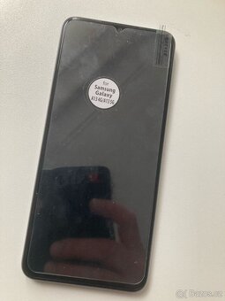 Prodám mobilní telefon T Phone 5G - 5