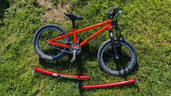 Dětské kolo KUbikes 16 + tažná tyč - 5