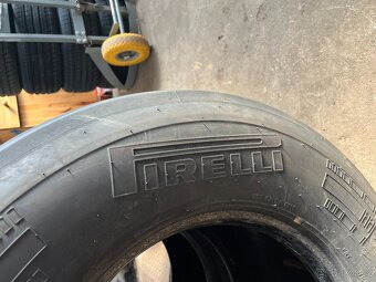 Pirelli ST:01 Lowdeck 445/45R19.5 445 45 19.5 - 5