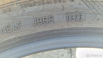 PRODÁM 2 LETNÍ PNEU GOODYEAR 225/45/18, CENA JE ZA 2 KUSY PN - 5