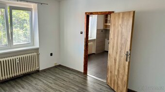 Pronájem bytu 1+1 29 m² se zahradou, Plzeň, bez provize - 5