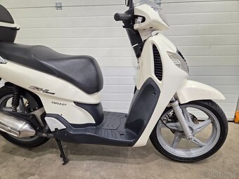 Honda SH 125i - 5