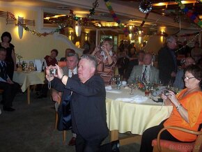 ŽIVÁ HUDBA NA OSLAVY, SVATBY, PLESY + DJ - ZLÍNSKO - 5